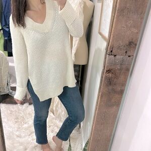 Greige Women's Cream knit Sweater size medium